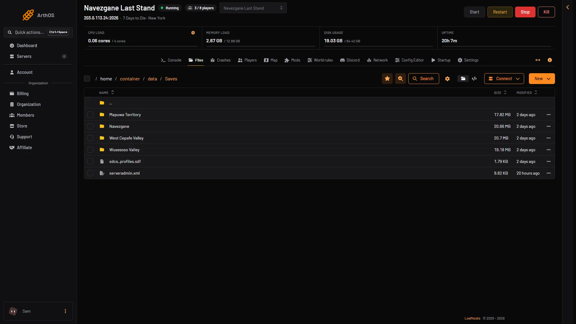 The Files page at data/Saves with the Navezgane world folder and serveradmin.xml